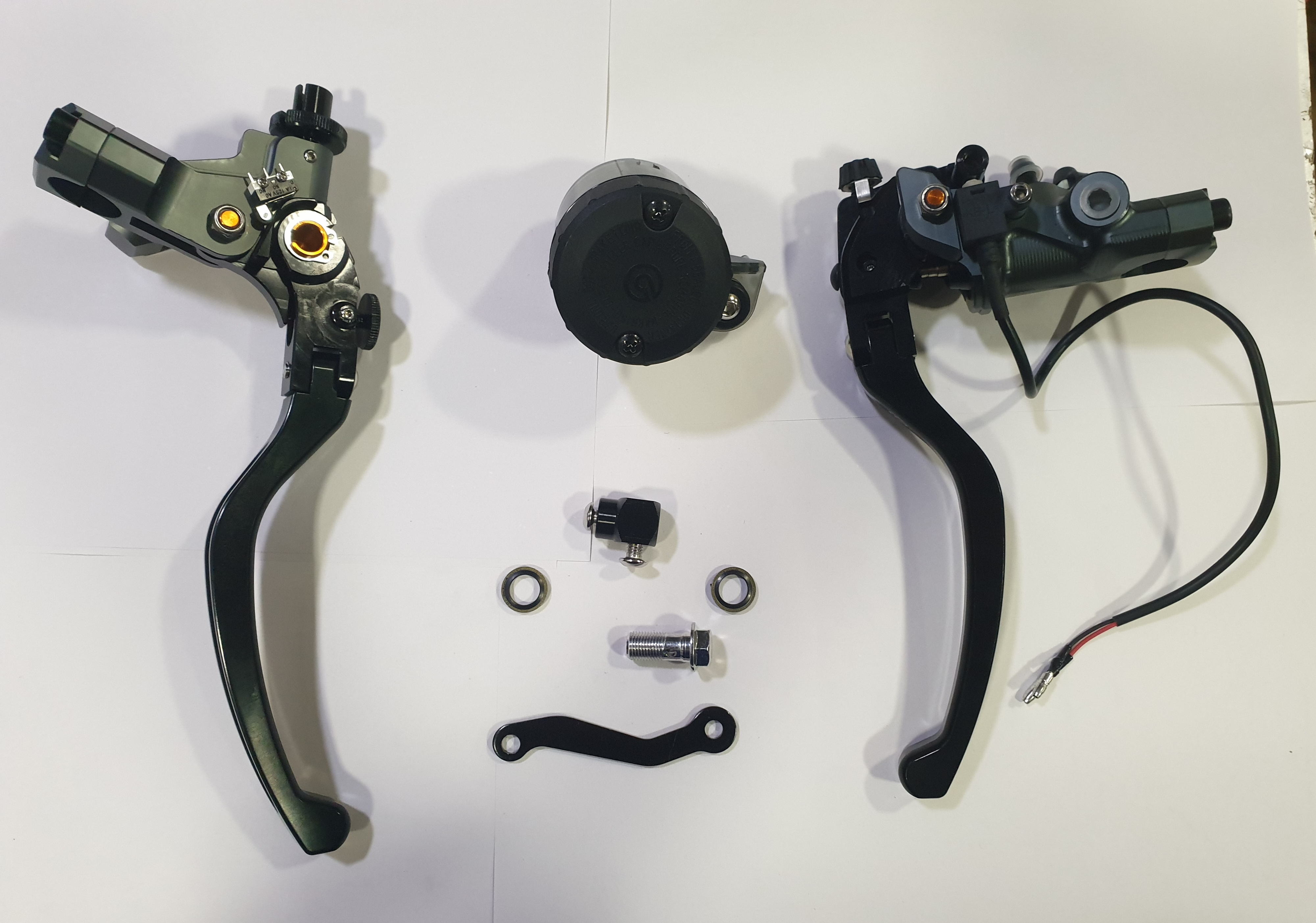 Universal Hydraulic Foldable long Brake & Normal Foldable Clutch Levers for Superbikes
